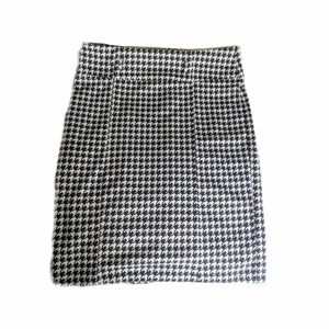 Houndstooth Pencil Skirt- Large